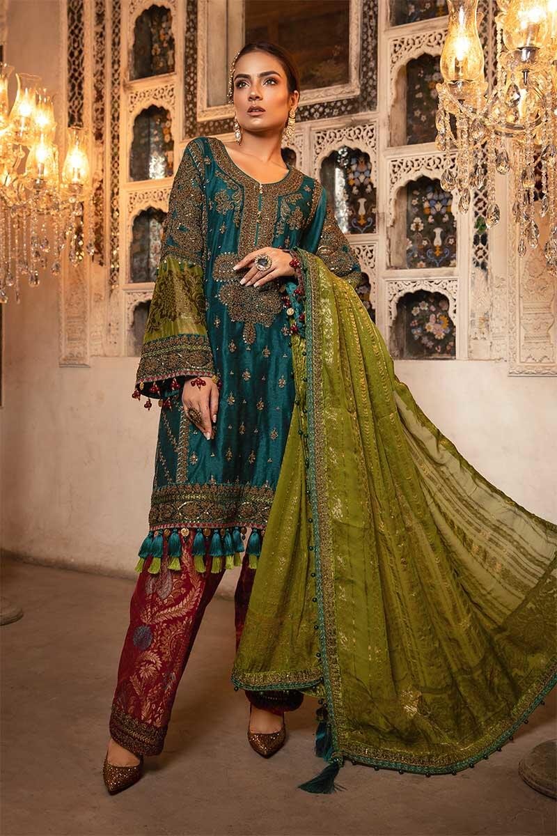 Pakistani designer party dresses with eye catching designs Nameera by Farooq