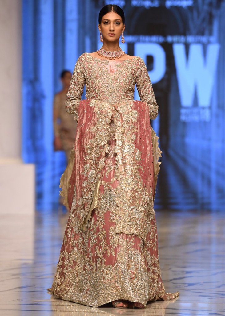 Pakistani wedding hotsell lehenga 2019